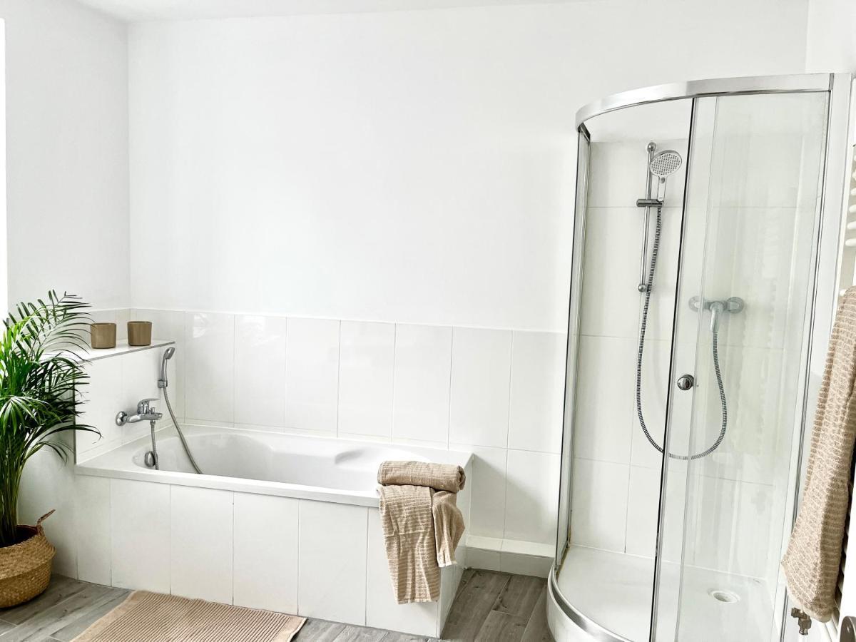 Design Apartment - Parking - Kingsize-Bett - 2X Bad - Zentrum Hanover Exterior photo